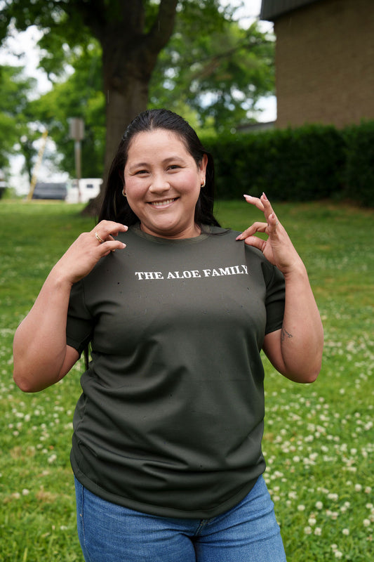 Performance Tee The Aloe Family – Dark Green