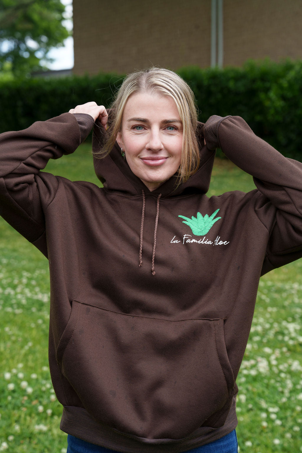 La Familia Aloe Hoodie -Brown-