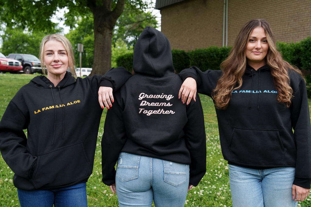 La familia Aloe - Growing dreams together (black)