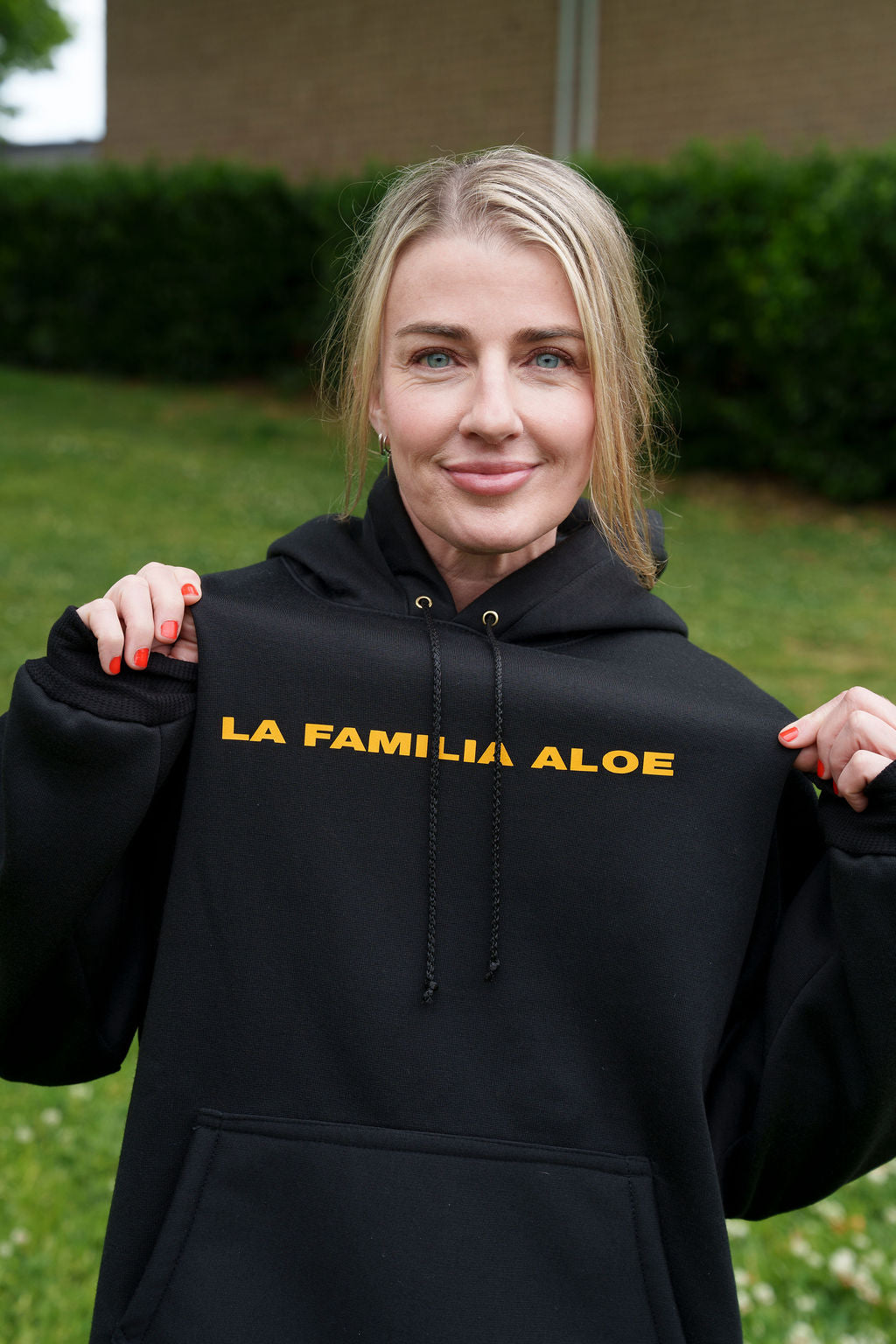 La familia Aloe - Growing dreams together (black)